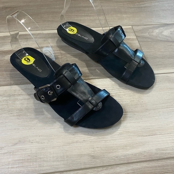 BANDOLINO Beakerm Women’s Sandal - Picture 2 of 10